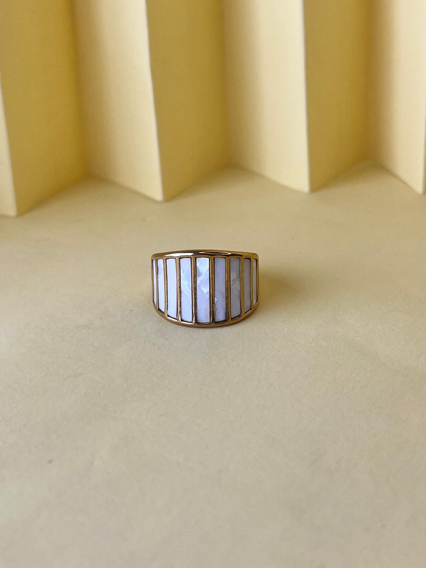 White Stone Statement Ring🔥