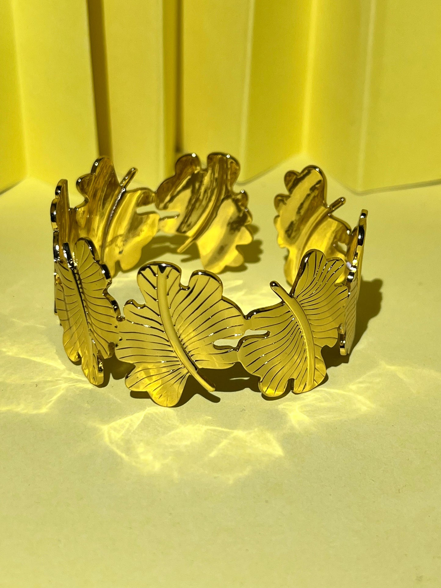 Golden handcuff of premium quality😇