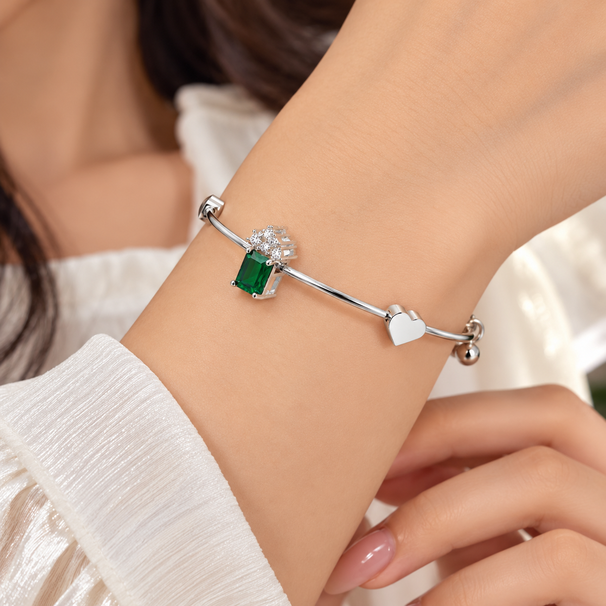Luxury Silver Emerald Green Stone Heart Charm Bracelet