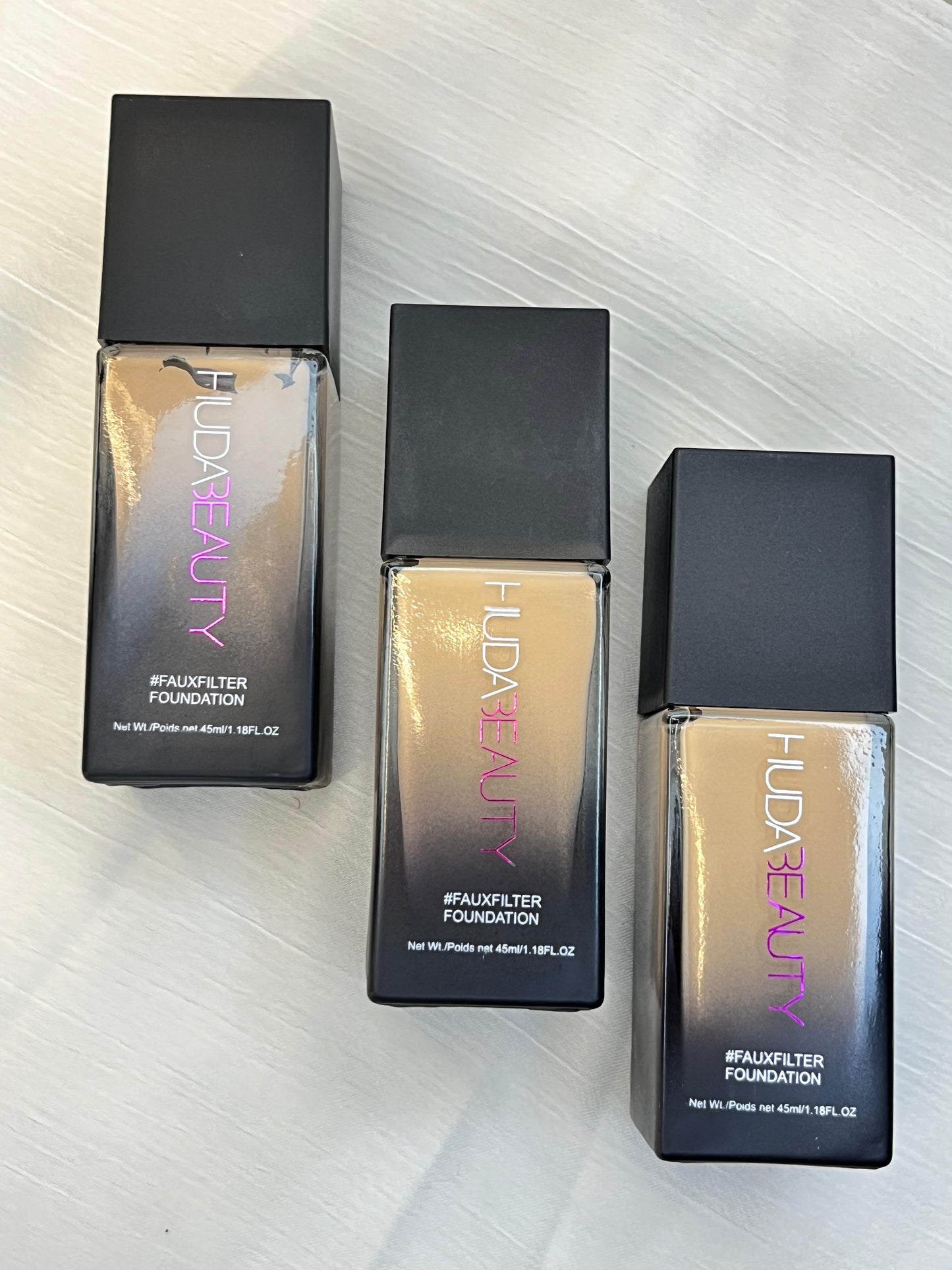 HUDA BEAUTY #FauxFilter Luminous Matte Foundation 220N Custard