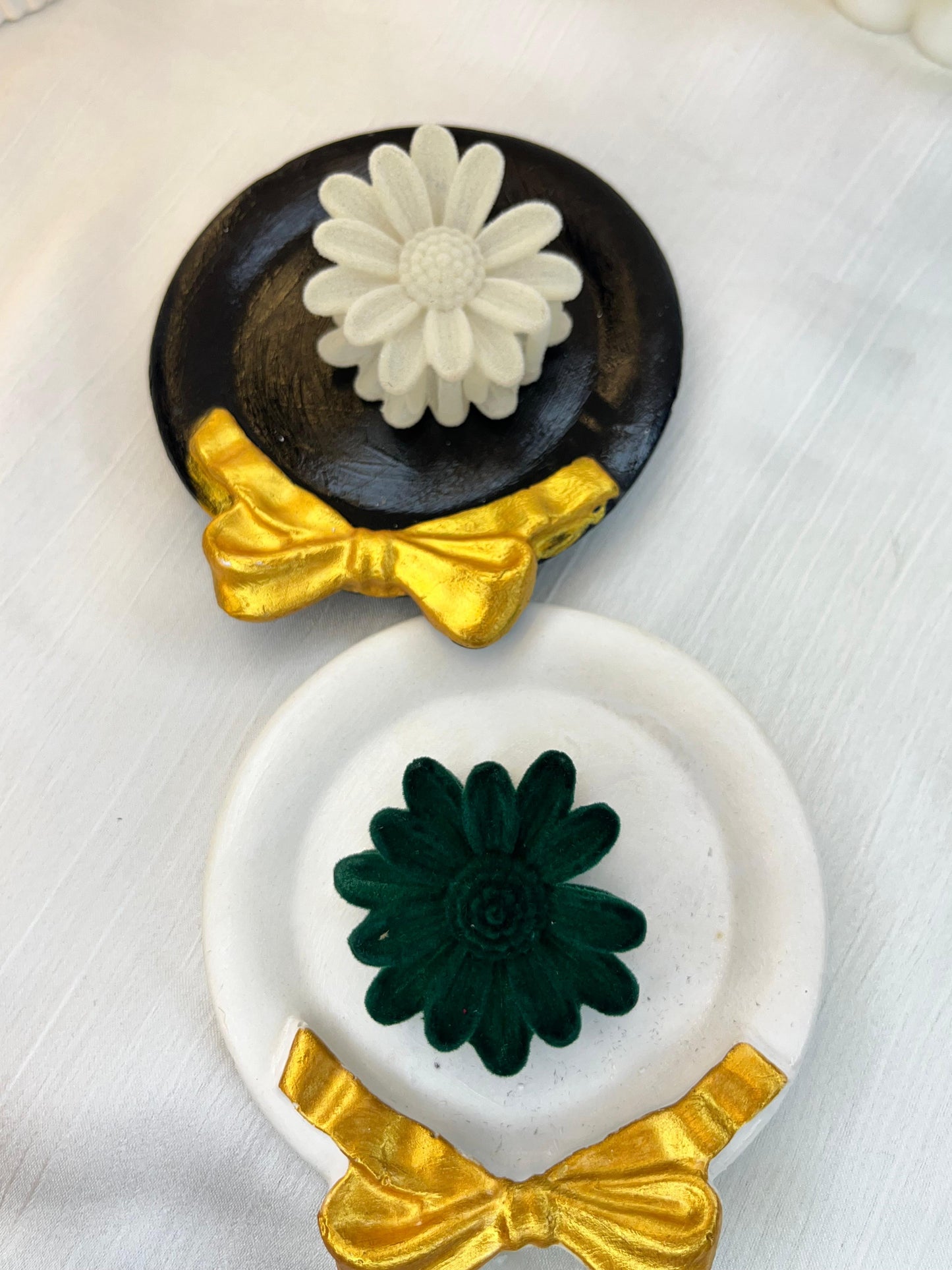Walvet Soft Touch Flower Hair Clips