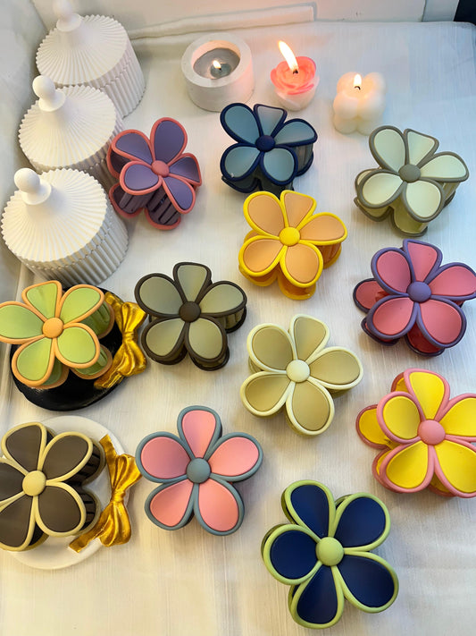 BloomGrip Flower Hair Claw Clips