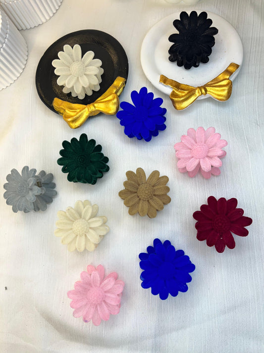 Walvet Soft Touch Flower Hair Clips