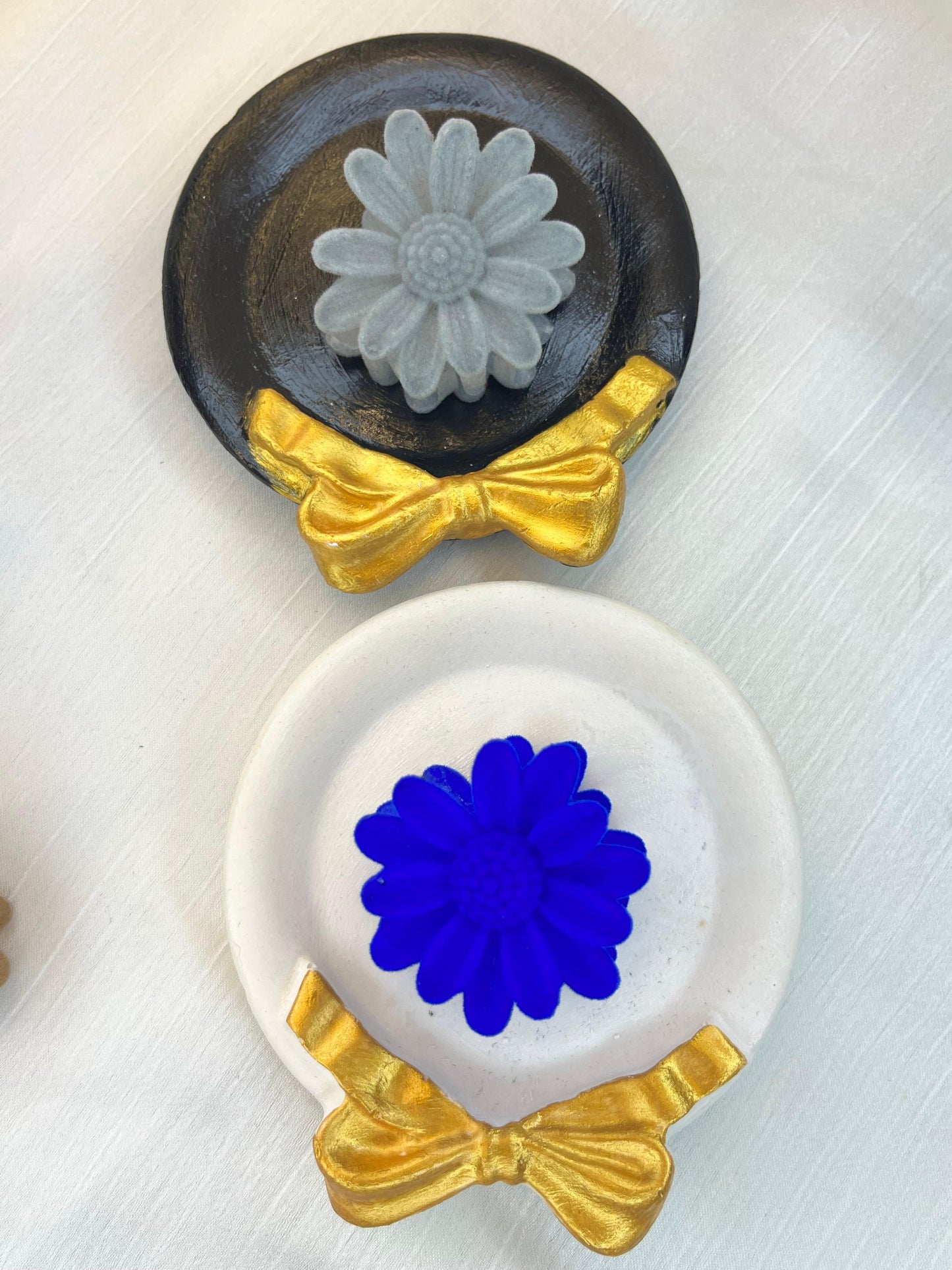Walvet Soft Touch Flower Hair Clips