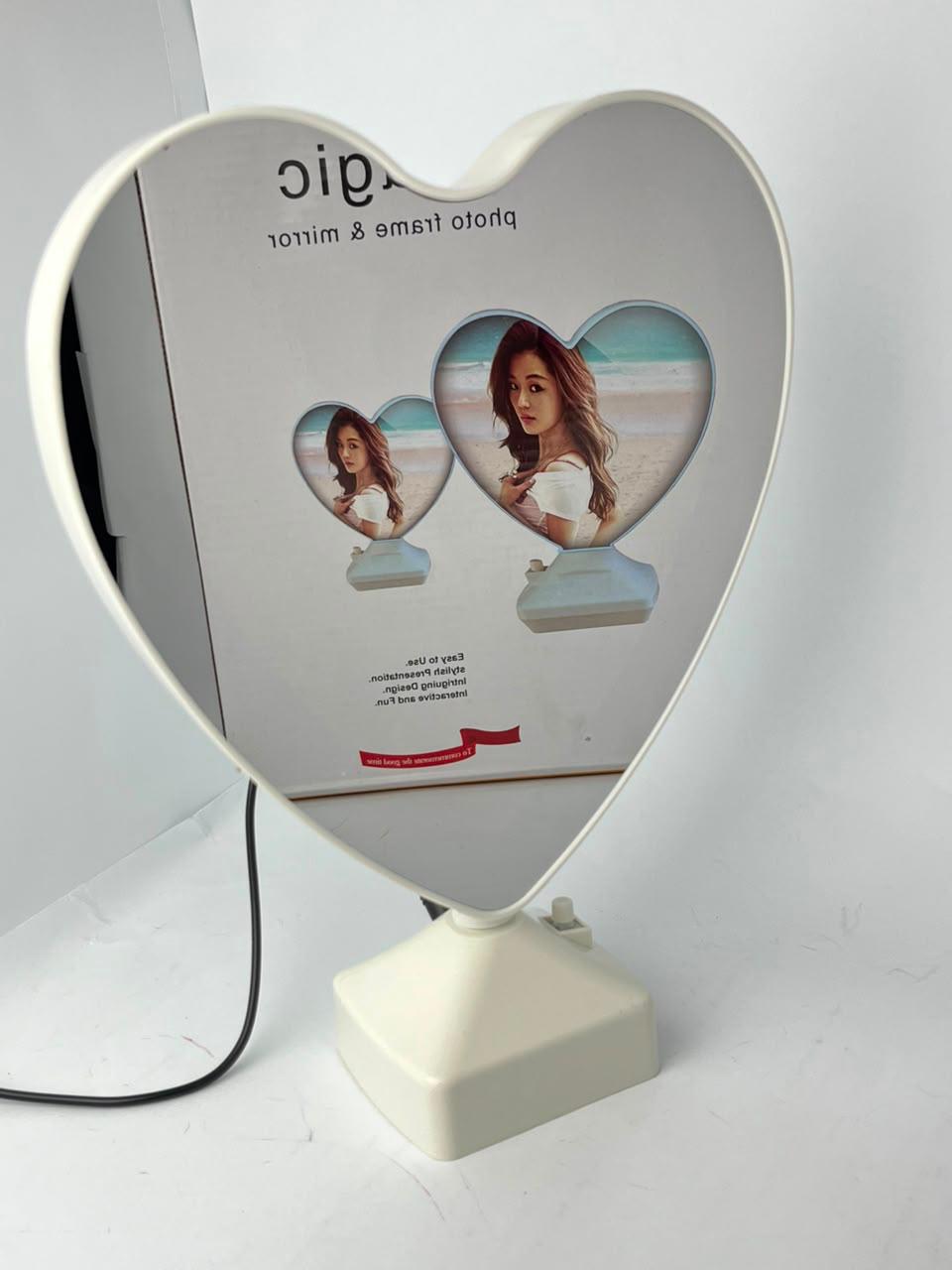 2-in-1 LED Photo Lamp & Mirror