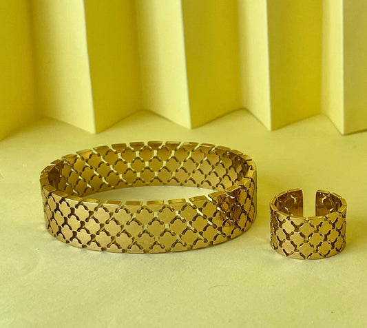 Urban Royalty Set❤ Handcuff+Ring
