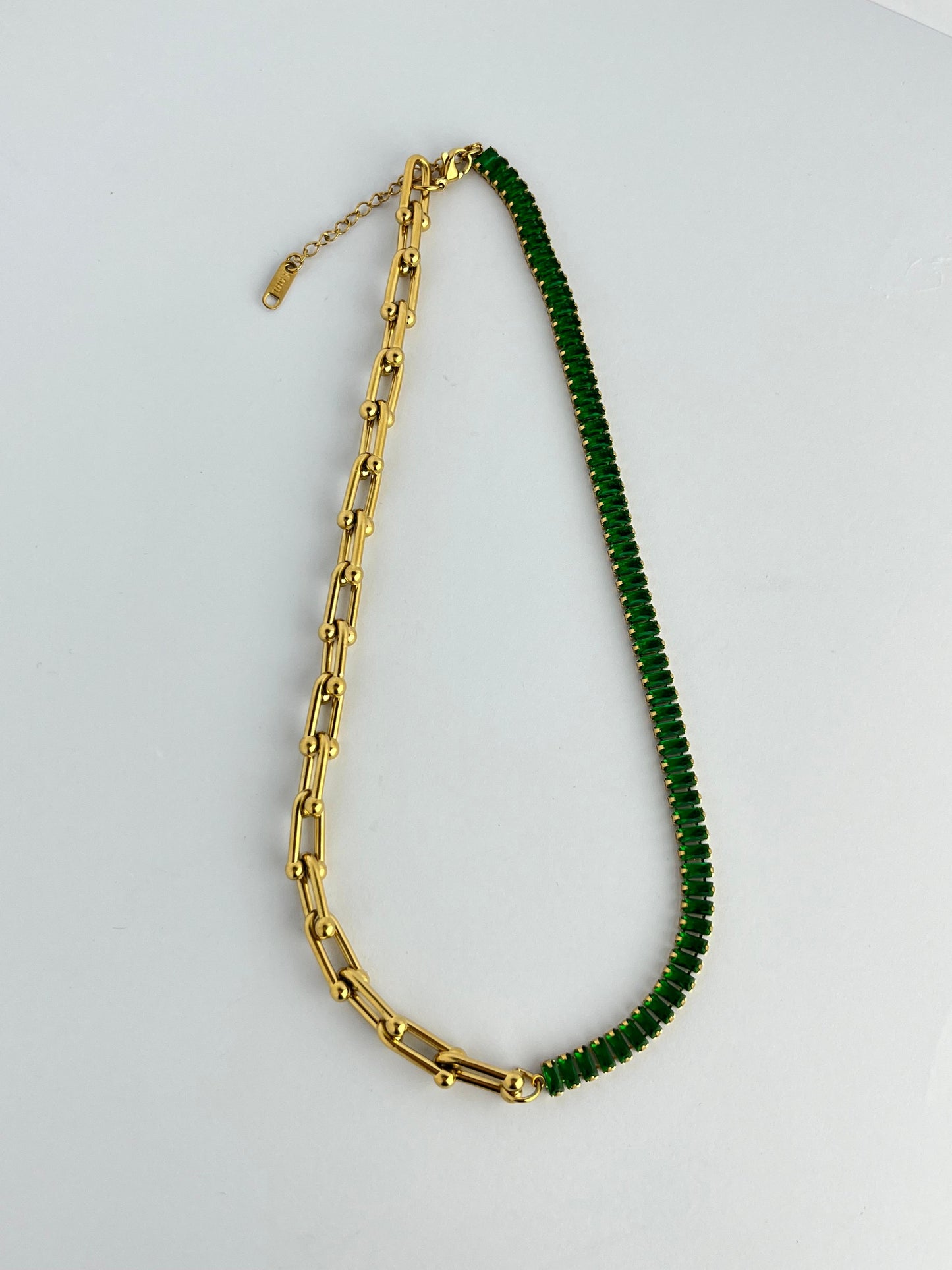 Emerald Gleam Dual-Tone Chain Necklace💖