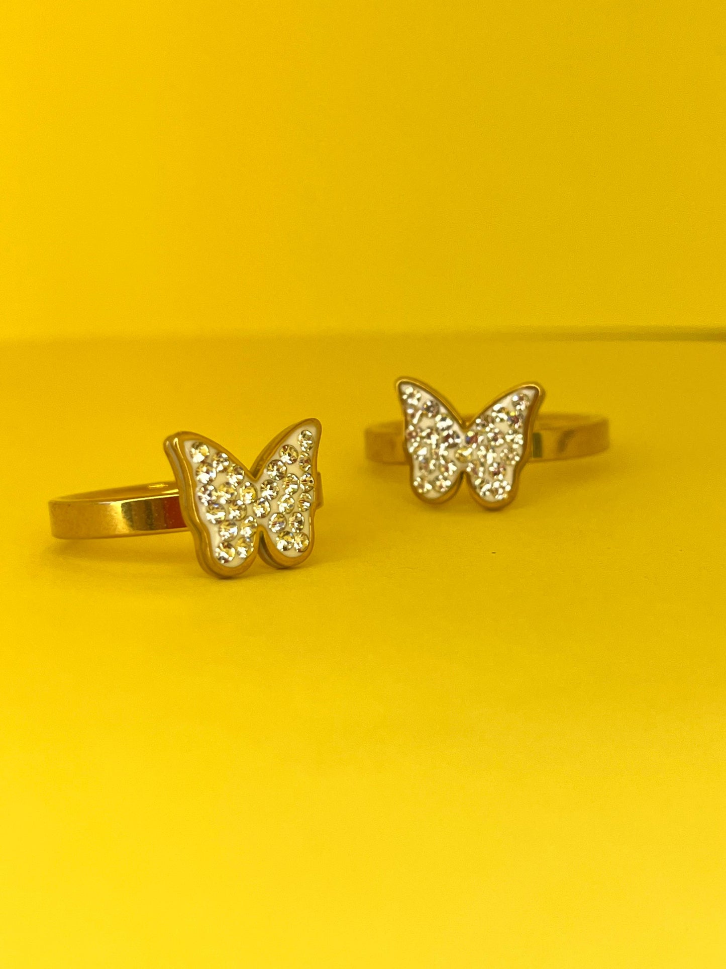 Stainless steel pretty pieces of Rings😍