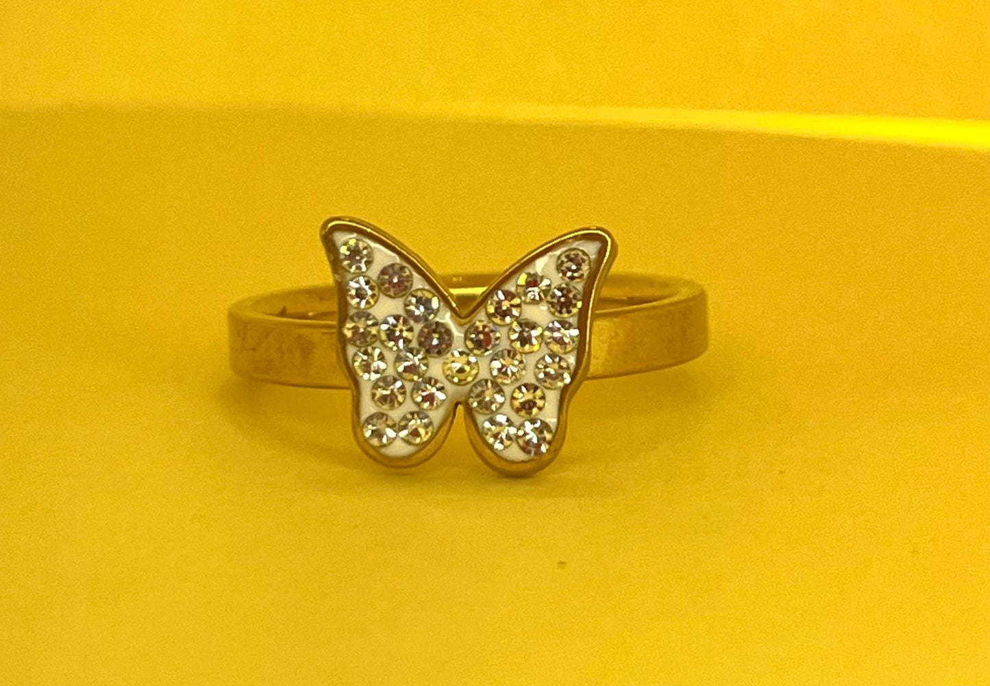 Stainless steel pretty pieces of Rings😍