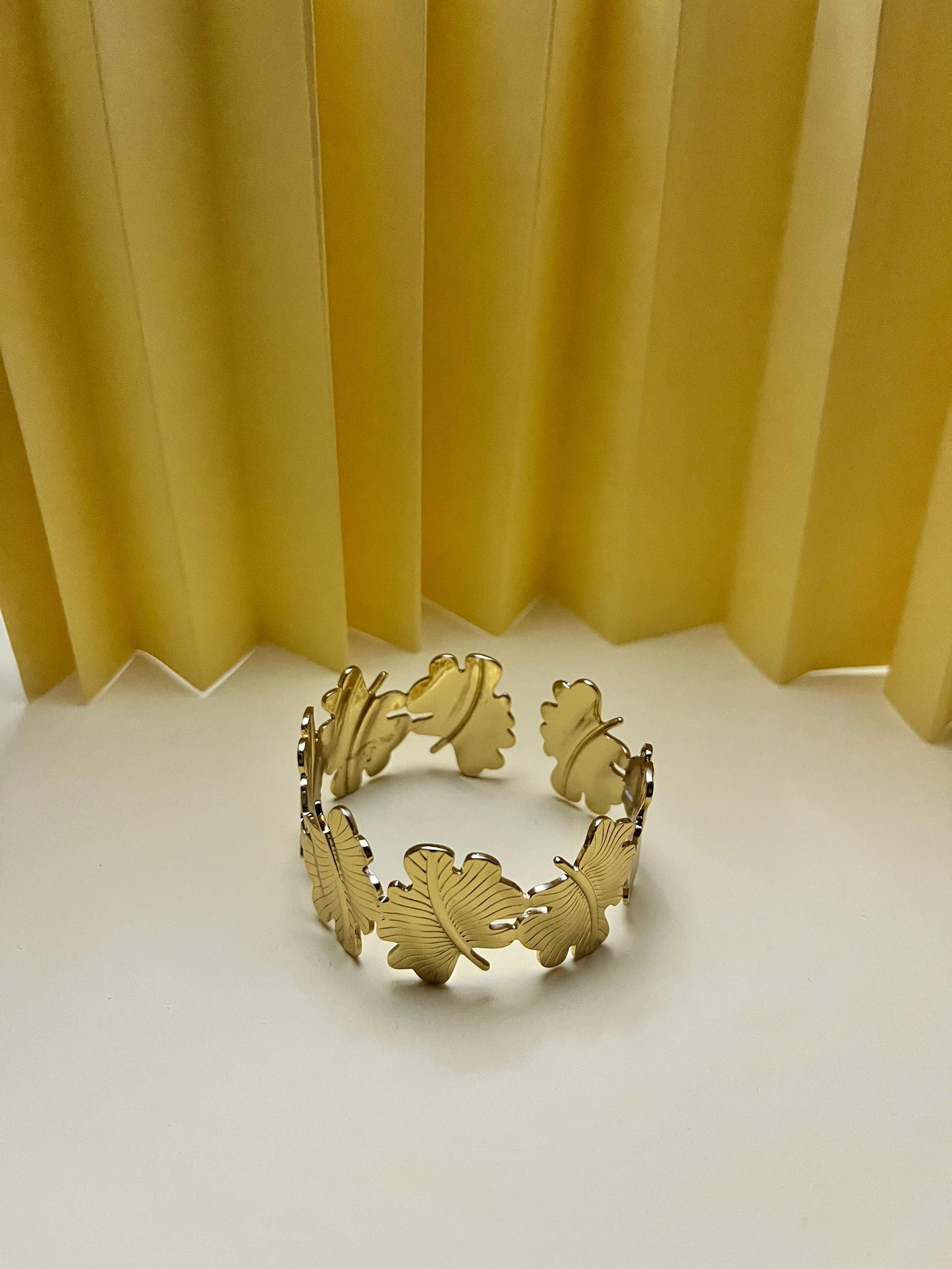Golden handcuff of premium quality😇