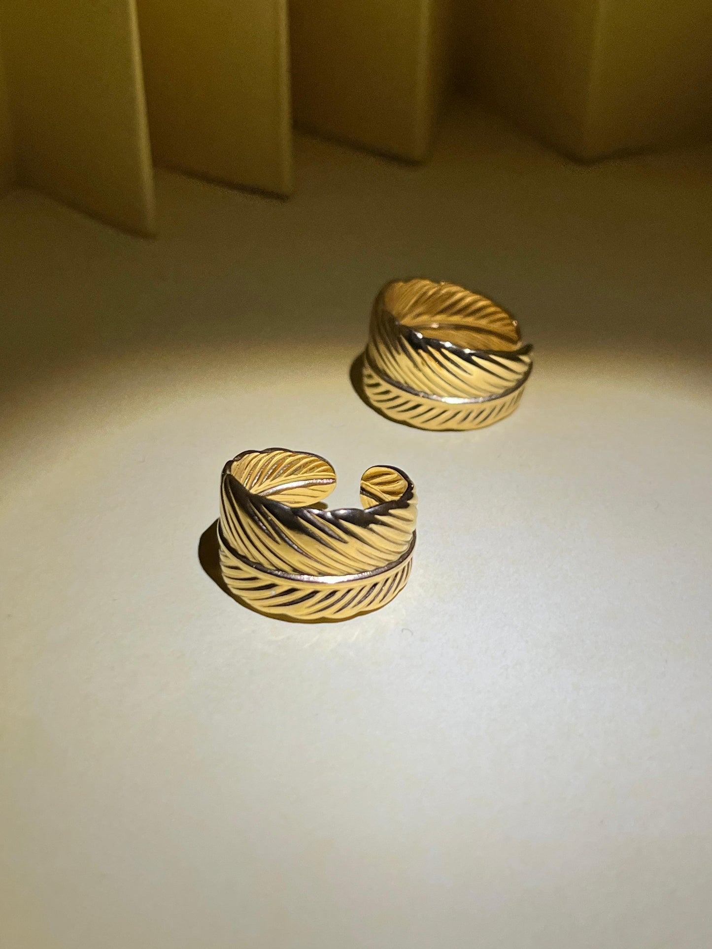 Premium Golden Vein - Designer Stainless steel Ring 🥰