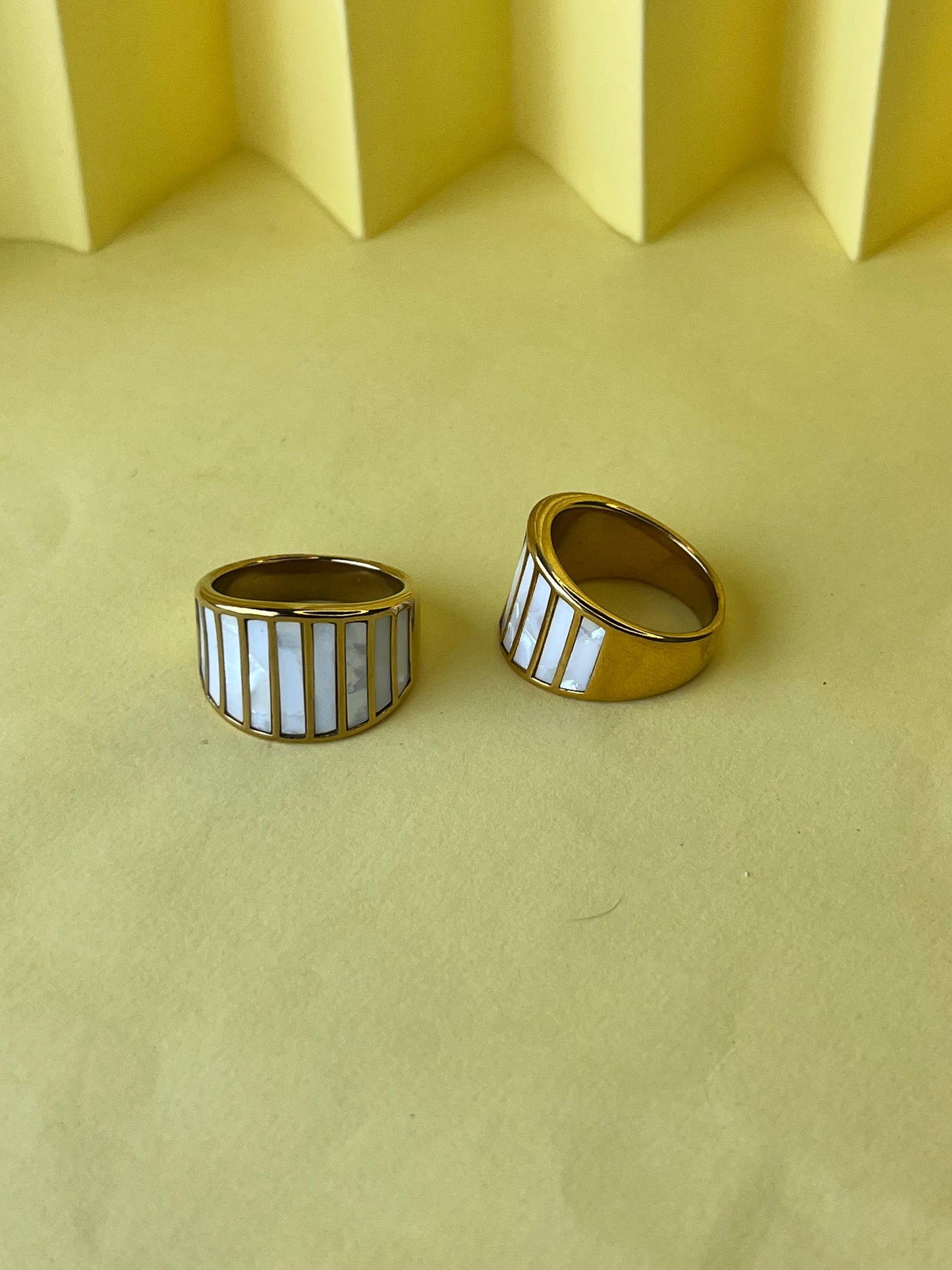 White Stone Statement Ring🔥