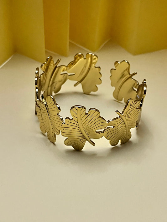Golden handcuff of premium quality😇