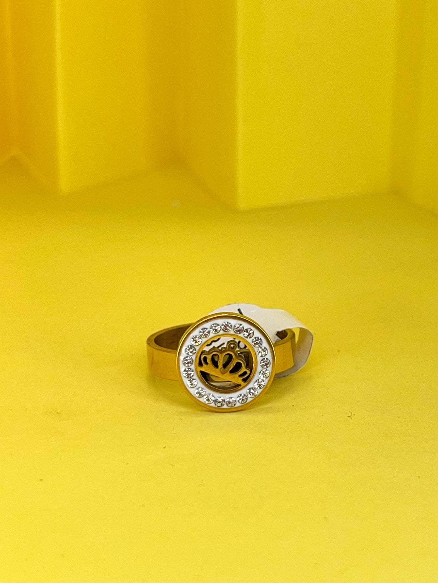 Stainless steel pretty pieces of Rings😍