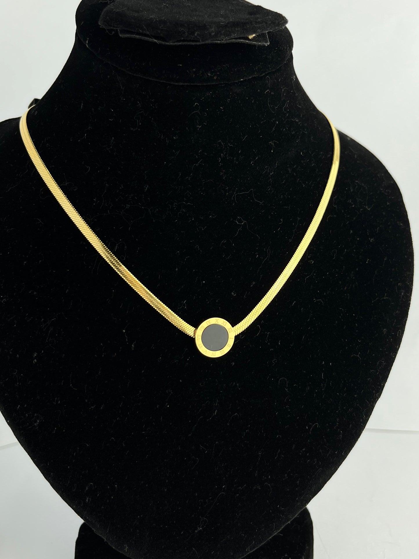 Anti Turnish & Anti Allergic Stainless steel Chain😇