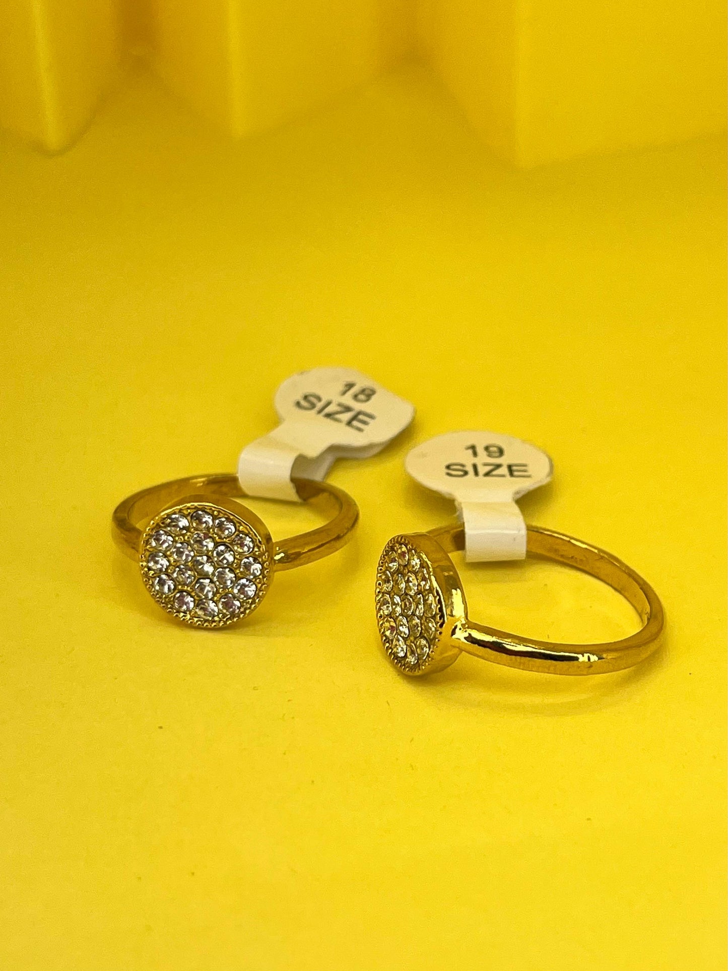 Stainless steel pretty pieces of Rings😍