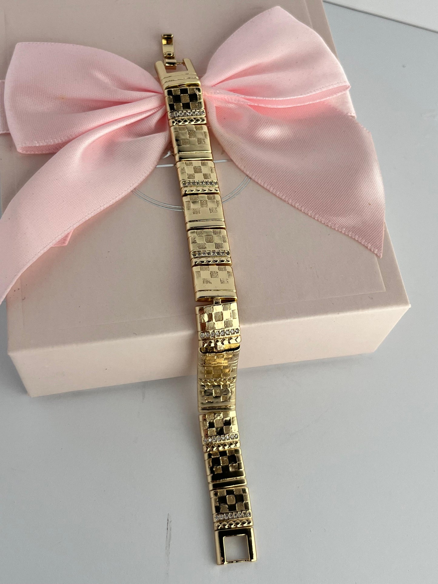 Golden Premium Quality Stainless Steel Bracelet🔥